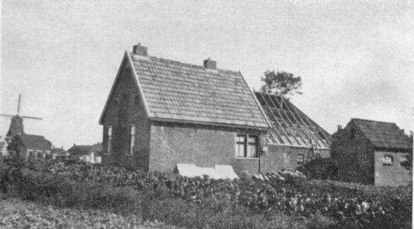 de sarrieshut te Kantens, foto: Groningsche volksalmanak 1942