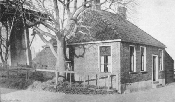 de sarrieshut te Uithuizen in 1942, foto: J. Tap