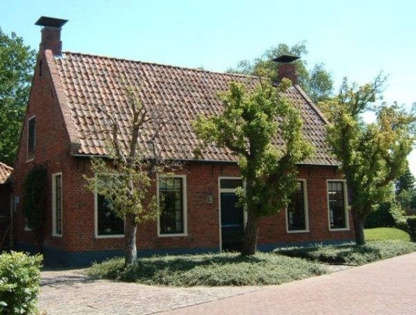 de sarrieshut te Zandeweer, foto: B. D. Poppen, 2003